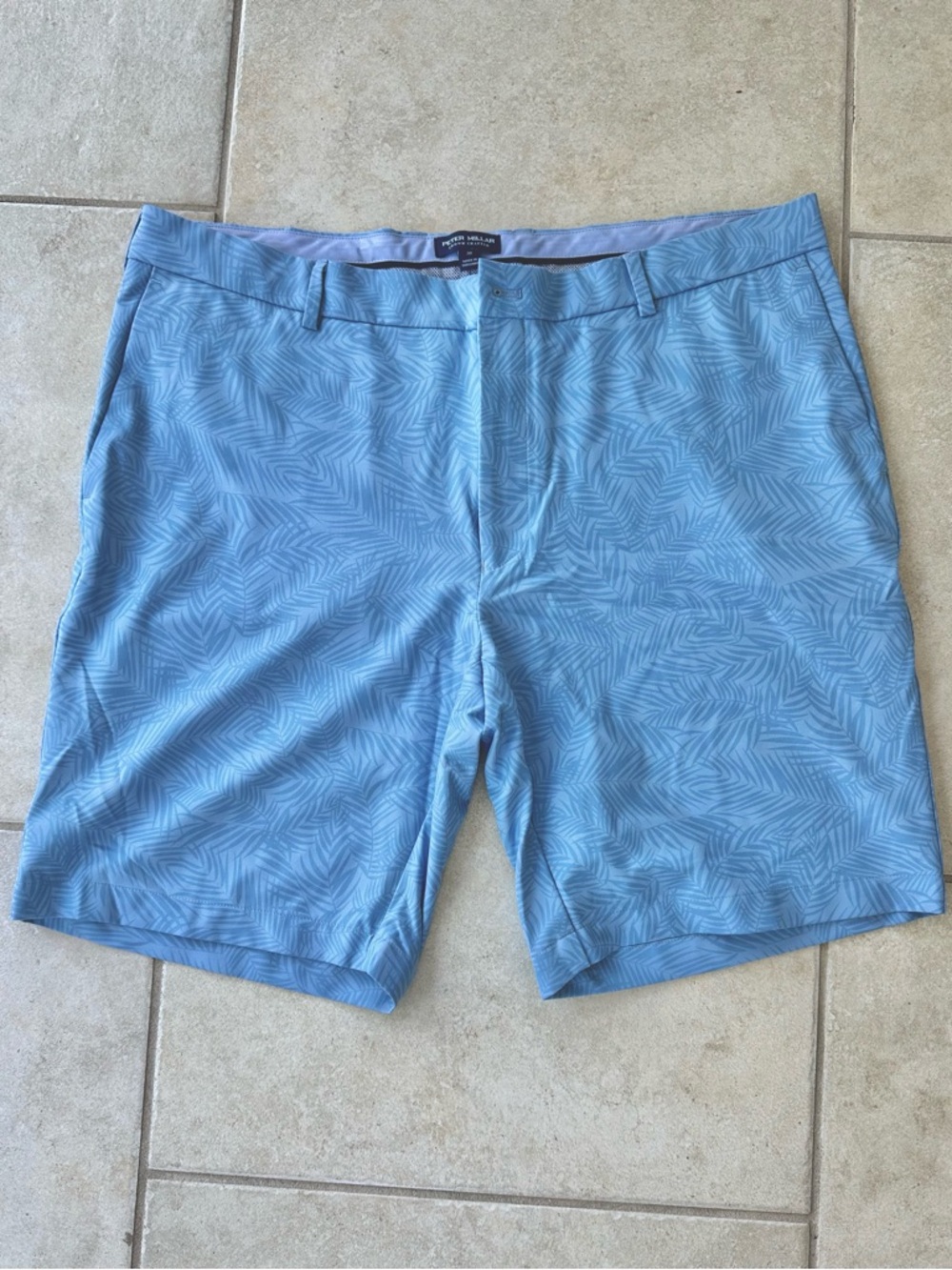 Peter Millar Men’s Light Blue Palm-Print Performance Shorts - 8.5 inch inseam